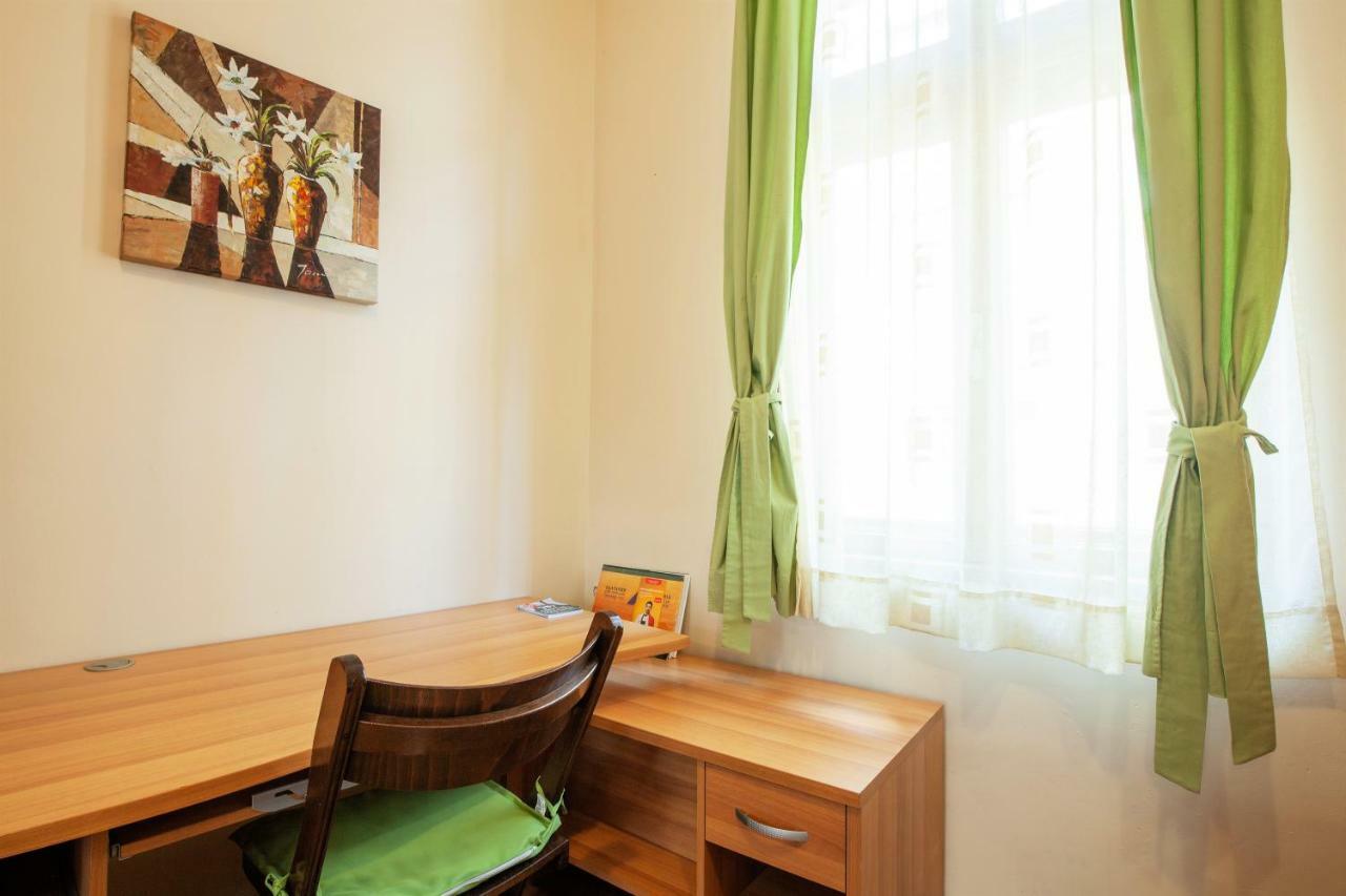 Time Traveling Apartment Sofia City מראה חיצוני תמונה